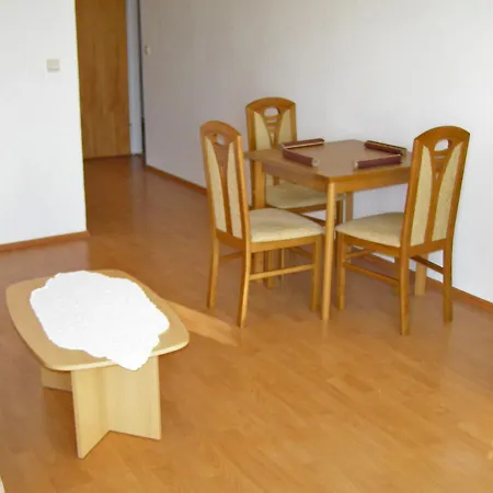 Apartment Mare-4 *