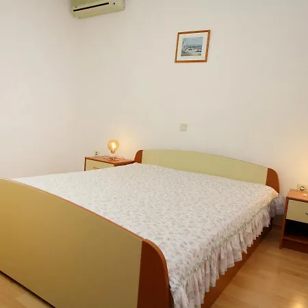 Apartment Mare-4